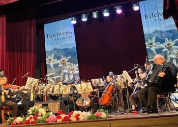 Danny Nachajon presenta “Edelweiss Orchestra” en el Teatro Metro