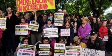 Crisis en discapacidad: convocan a un “banderazo federal” contra el recorte de prestaciones y derechos