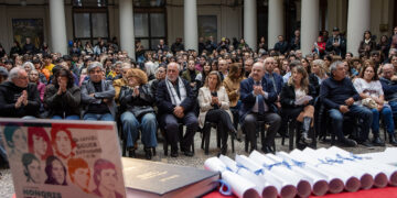 La UNLP distinguió con el Honoris Causa a víctimas y sobrevivientes de La Noche de los Lápices