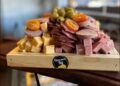 El emprendedor platense que necesita vender 4500 sándwiches para salir adelante