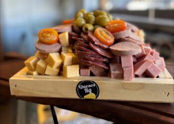 El emprendedor platense que necesita vender 4500 sándwiches para salir adelante