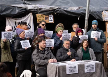 “La situación es insostenible”: docentes de Tierra del Fuego cumplen seis semanas de paro y exigen un salario digno